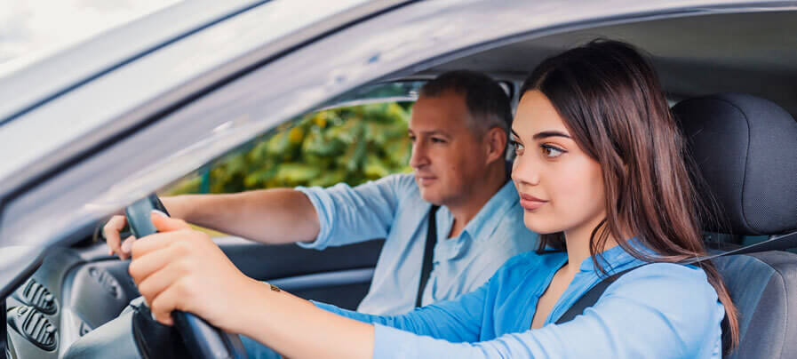 Conduite accompagnée : pourquoi et comment se former dès 15 ans